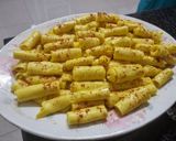 A picture of step 4 of Khandvi.