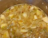 A picture of step 2 of Chicory and apple soup with croutons.