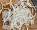 Foto del paso 3 de la receta: Tinga de res con un toque especial