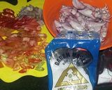 Foto langkah ke 2 dari resep Tumis Cumi Pedas Magicom.