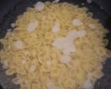Foto langkah ke 1 dari resep Cocciolinni bolognese with grilled fish.