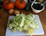 Foto del paso 1 de la receta: Ensalada de tomates con mayonesa de aguacate y cebollino