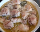 Foto del paso 7 de la receta Muslos de pollo en salsa de cebolla