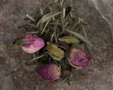 A picture of step 1 of Rose and cardamom tea.