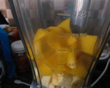 A picture of step 1 of Mango & Banana Smoothie #Theme Challenge.