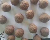A picture of step 3 of Poha Laddoos.