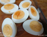 Foto del paso 3 de la receta: Huevos rellenos de crema de aguacate