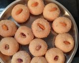 કોકોનટ લડ્ડુ (Coconut Ladoo Recipe In Gujarati) રેસીપી સ્ટેપ5ફોટો