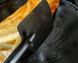 A picture of step 5 of Masala dosa.