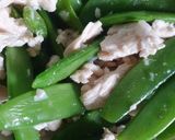 รูปขั้นตอนการทำที่ 3 ของ ถั่วหวานผัดไก่