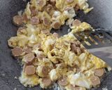 Foto langkah ke 1 dari resep Sosis & Telur Masak Kecap.