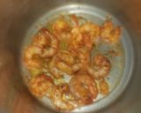 A picture of step 2 of Crawfish soup.
