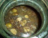Foto del paso 5 de la receta Adobar las aceitunas partidas
