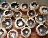 Une image de l'étape 1 de Champignons Farcis au Cook Expert.