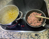 Foto del paso 2 de la receta: Espirales con salsa bolognesa