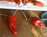 Foto del paso 1 de la receta: Cómo conservar pimientos picantes