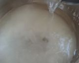 A picture of step 2 of Watermelon ice cream sundae.