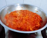 A picture of step 3 of Homemade healthy tasty red red tomato sauce.
