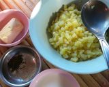 A picture of step 2 of Mashed Potatoes.