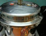 व्हेज पुलाव (veg pulav recipe in marathi) रेसिपी स्टेप 5 फोटो