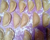 Foto langkah ke 3 dari resep Pastel isi wortel kentang telur.