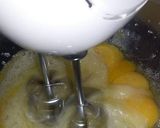 A picture of step 2 of Ice cream cake.