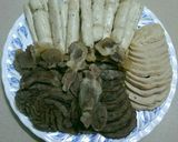 A picture of step 8 of Bún Bò Huế.