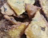 મેથી ની ભાજી ના સક્કરપારા (Methi Bhaji Shakkarpara Recipe In Gujarati) રેસીપી સ્ટેપ4ફોટો