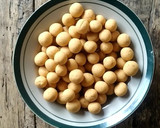 Foto langkah ke 2 dari resep Bubur candil ubi kuning / Kolak biji salak.