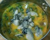A picture of step 4 of Oyster Omelet.
