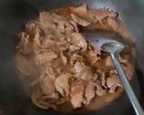 Foto langkah ke 3 dari resep Beef Jamur Teriyaki.