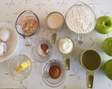 Foto del paso 1 de la receta: Pastel de manzana con yogurt