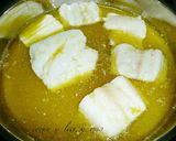 Foto del paso 5 de la receta Bacalao confitado sobre pisto manchego con pil pil rojo