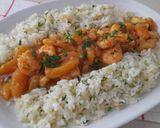 Foto del paso 6 de la receta: Langostinos al curry con orejones