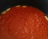 Foto del paso 3 de la receta: Chauchas en salsa de tomate con huevos y papas doradas