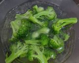 Foto langkah ke 4 dari resep Udang Brokoli Saus Tiram.