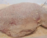 Foto del paso 2 de la receta: Lomo encinta (Cachopo) con pasas y piñones