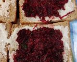 A picture of step 4 of Beet Heart Sandwiches.