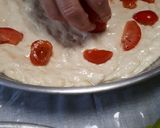 Foto del passaggio 8 della ricetta Focaccia con fiocchi di patate e siero del latte senza glutine