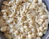 A picture of step 5 of Pear Crumb Cake.
