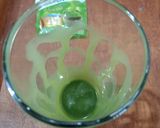 Foto langkah ke 1 dari resep Sparkling Creamy Matcha.