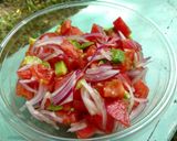 Foto del paso 2 de la receta: Ensalada tomate palta y cebolla