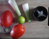 Foto del paso 1 de la receta: Jugo de tomate y apio 🌱🍅