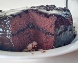Foto langkah ke 8 dari resep Moist Chocolate Cake Ekonomis.