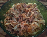 Foto del paso 2 de la receta: Tallarines de surimi con atún