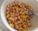 A picture of step 1 of Fresh Chickpea Salad.