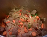 Foto del paso 2 de la receta: Estofado de ternera con patatas y verduras
