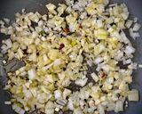 Foto del paso 3 de la receta: Medallón de solomillo con monchetas en salsa de vermouth y huevo frito