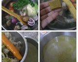 A picture of step 2 of Scrumptious thai shrimps soup with red sauce bread.