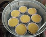 Foto langkah ke 8 dari resep Bolu Kukus Pisang Keju.